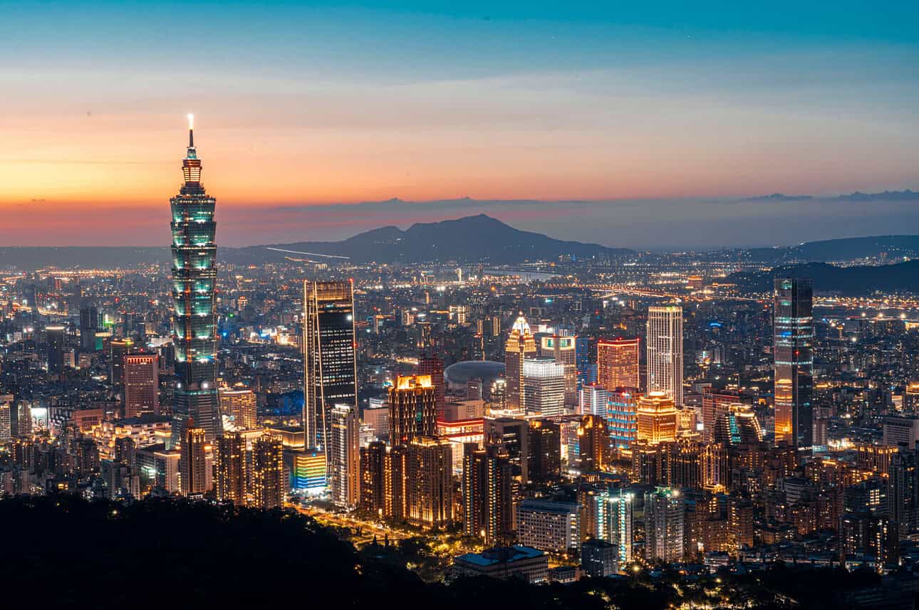 Taipei city sunset skyline